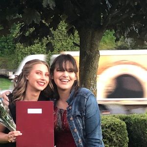 Meet your Posher, Emma